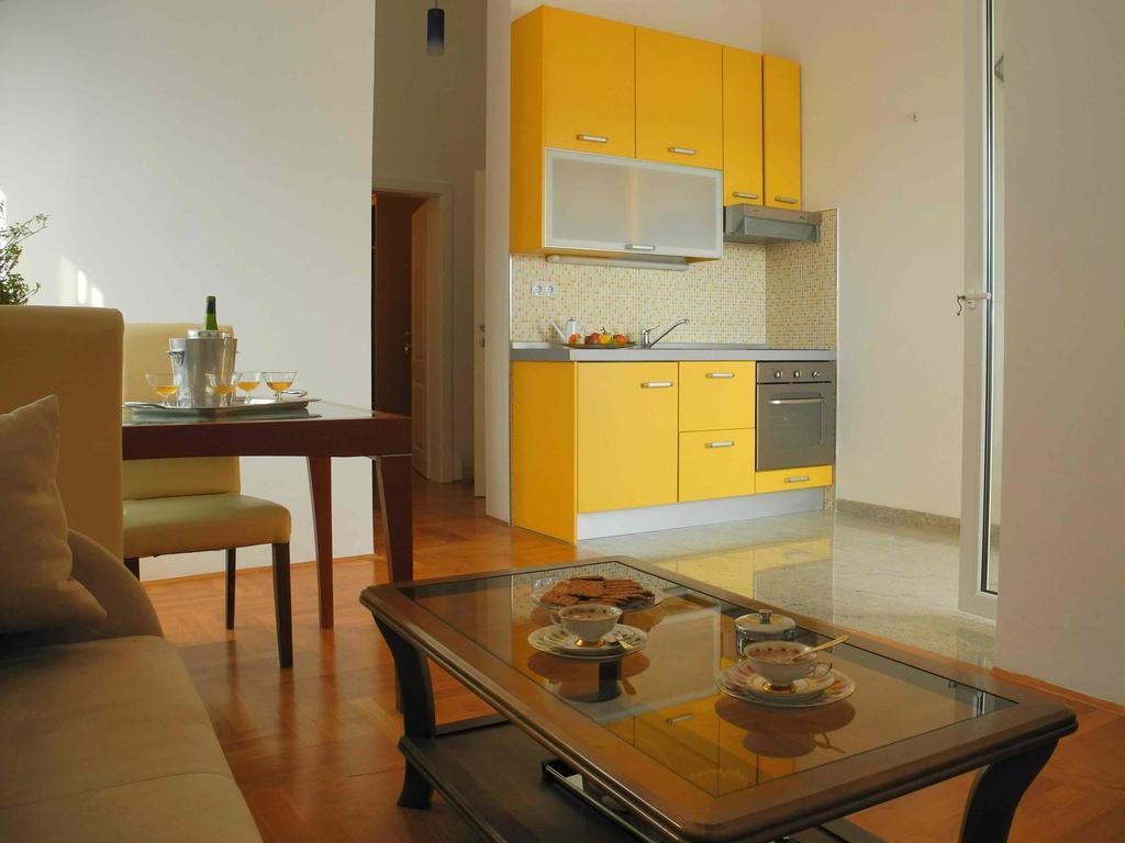 Apartments Antonela Езера Экстерьер фото