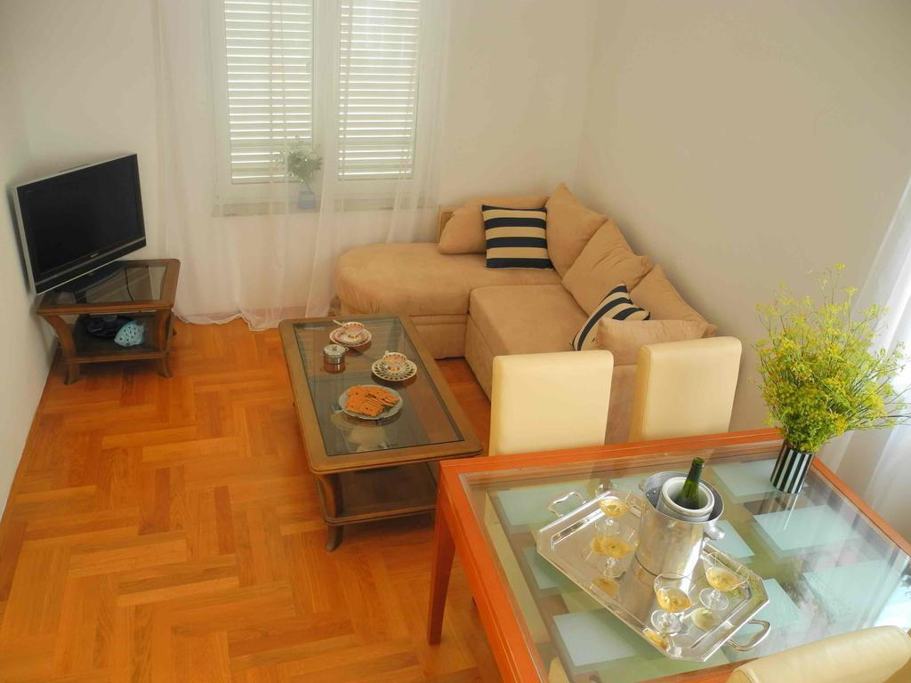Apartments Antonela Езера Экстерьер фото