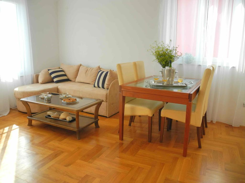 Apartments Antonela Езера Экстерьер фото